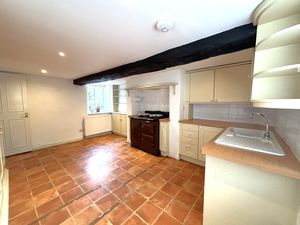 Kitchen Diner- click for photo gallery